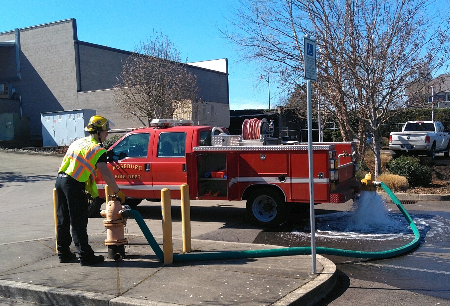 Annual Hydrant Flushing - April 1 to June 30, 2023 (Photo) featured image